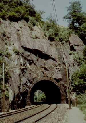 Das Portal des Muhrentunnels beim Pfaffensprung