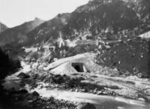 Tunnel und Br�cke bei H�grigen