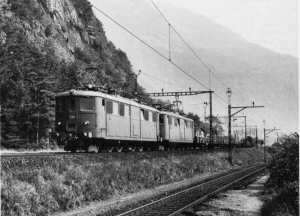 Ae 4/6 in Doppeltraktion