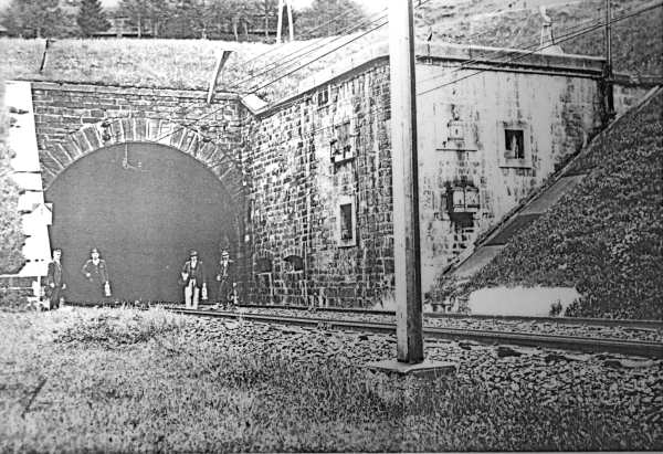 Tunnelportal-Befestigung
